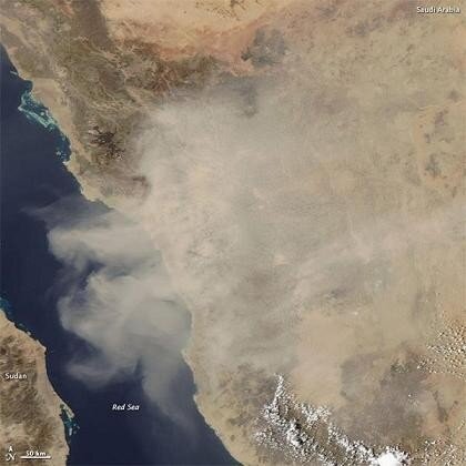 red-sea-dust-110503-02_w520.jpg